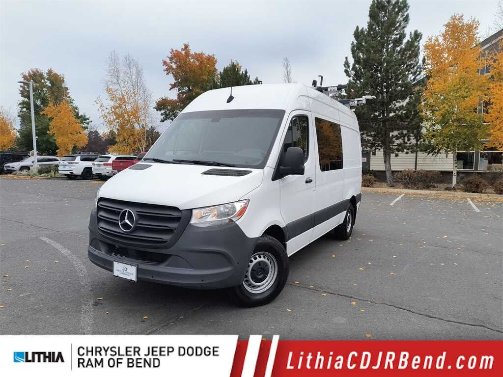 2023 Mercedes-Benz Sprinter 2500 144 Crew Van RWD