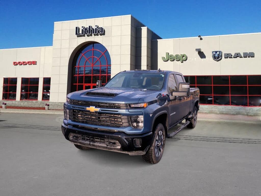 2025 Chevrolet Silverado 2500HD Custom Crew Cab 4WD