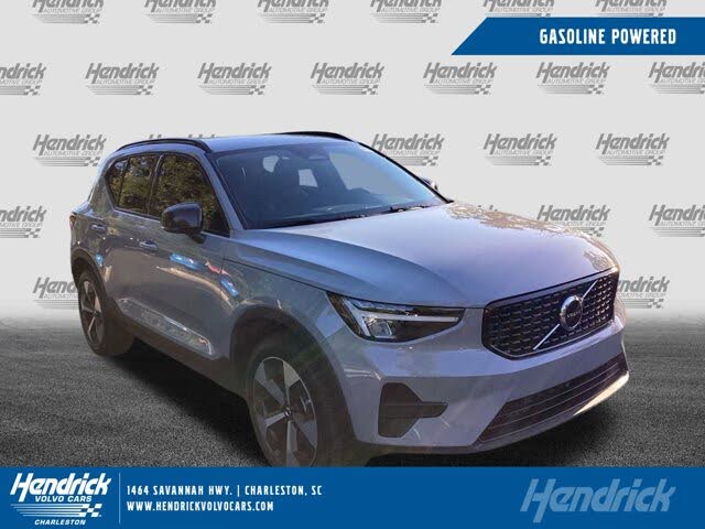 2026 Volvo XC40 B4 Core FWD