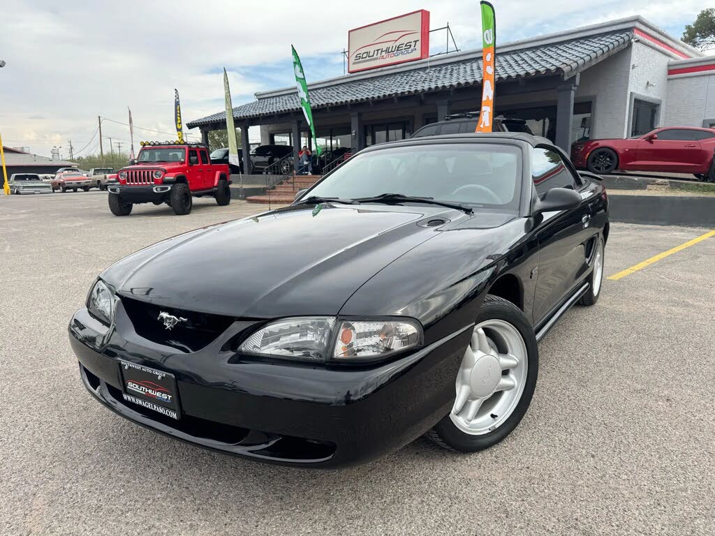 1995 Ford Mustang GT Convertible RWD