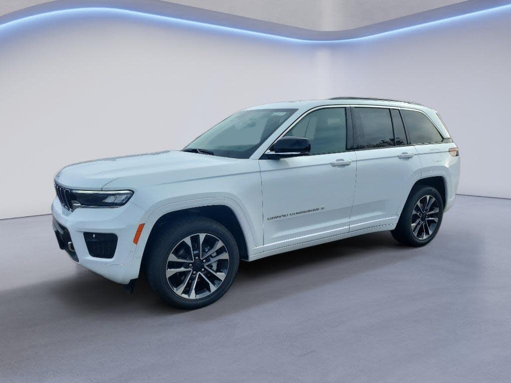 2025 Jeep Grand Cherokee Overland 4WD