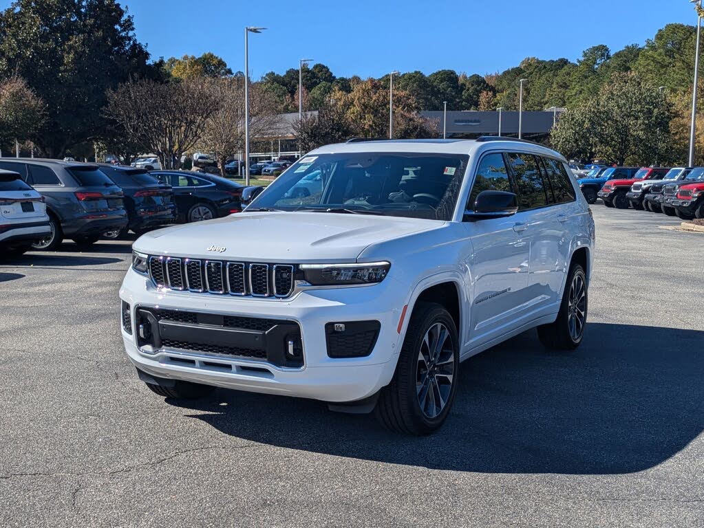 2025 Jeep Grand Cherokee L Overland 4WD