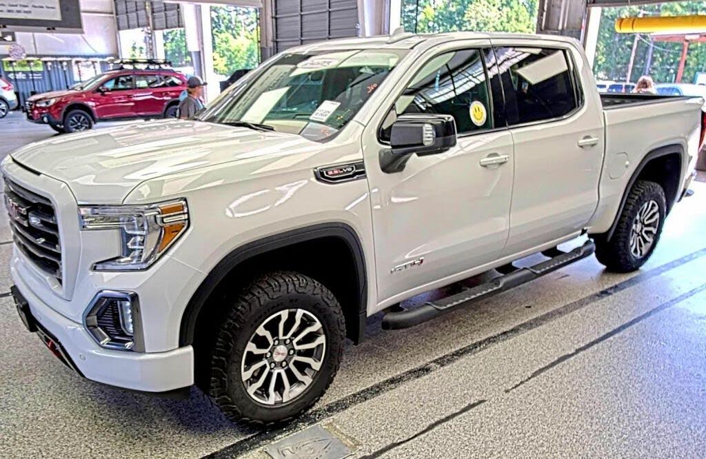 2020 GMC Sierra 1500 AT4 Crew Cab 4WD