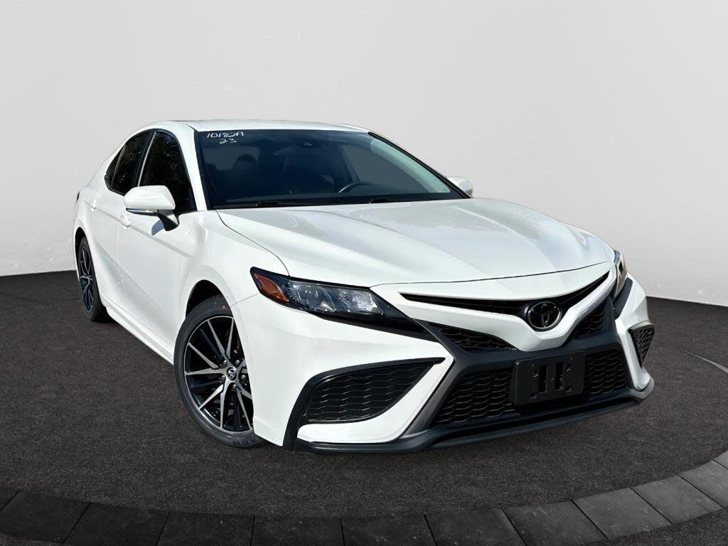 2023 Toyota Camry SE FWD