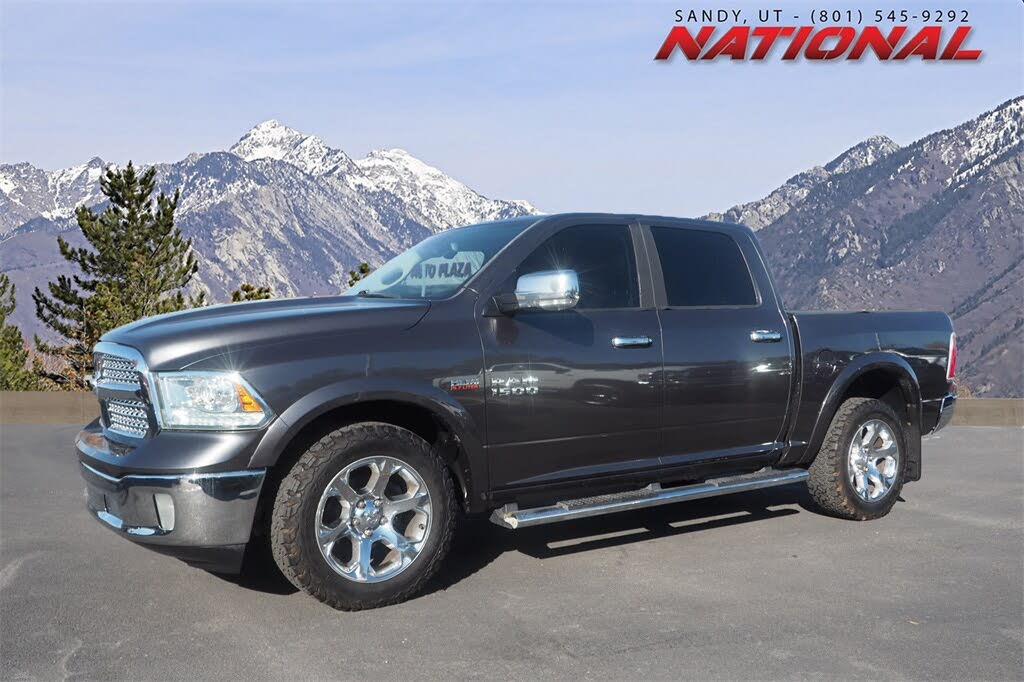 2016 RAM 1500 Laramie Crew Cab 4WD