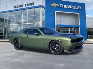 Dodge Challenger R/T Scat Pack RWD