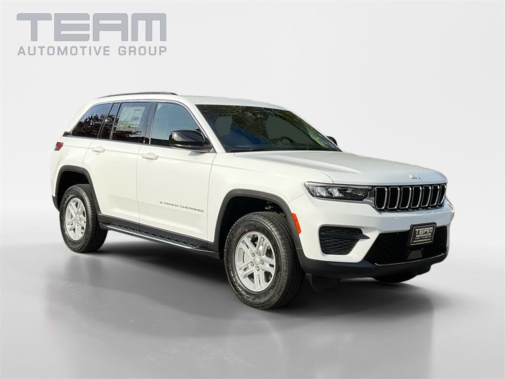 2025 Jeep Grand Cherokee Laredo RWD