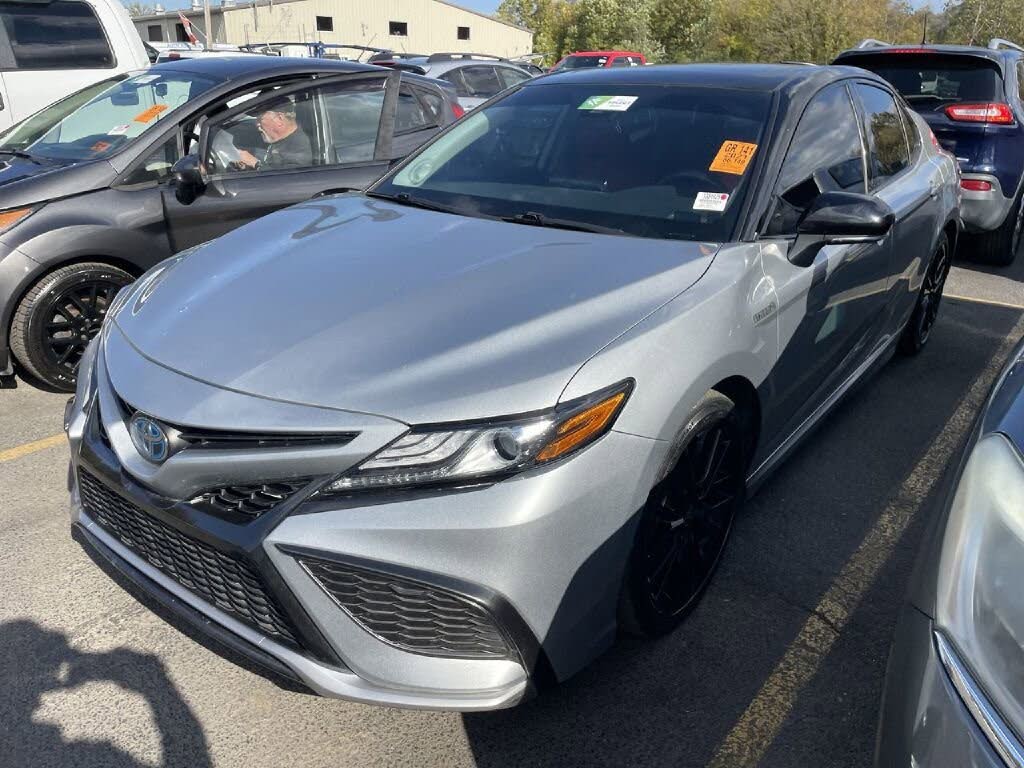 2021 Toyota Camry Hybrid XSE FWD