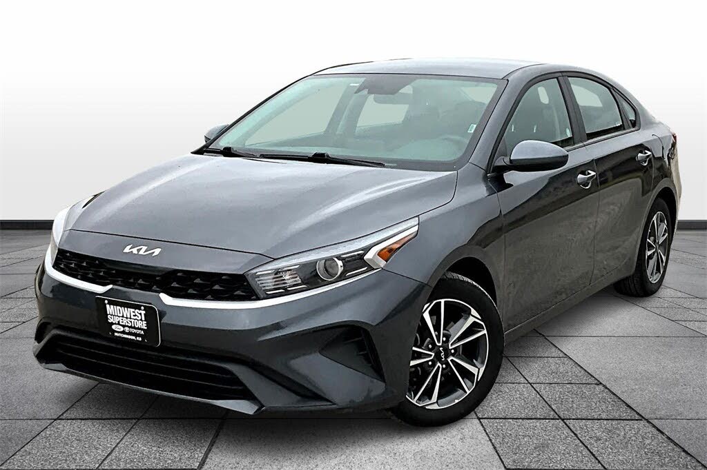 2024 Kia Forte LXS FWD