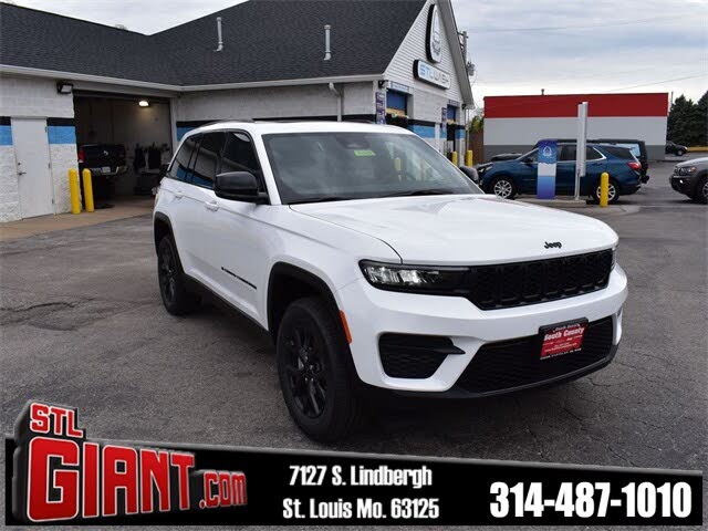 2025 Jeep Grand Cherokee Laredo 4WD