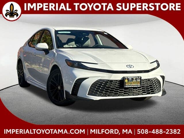 2026 Toyota Camry SE AWD