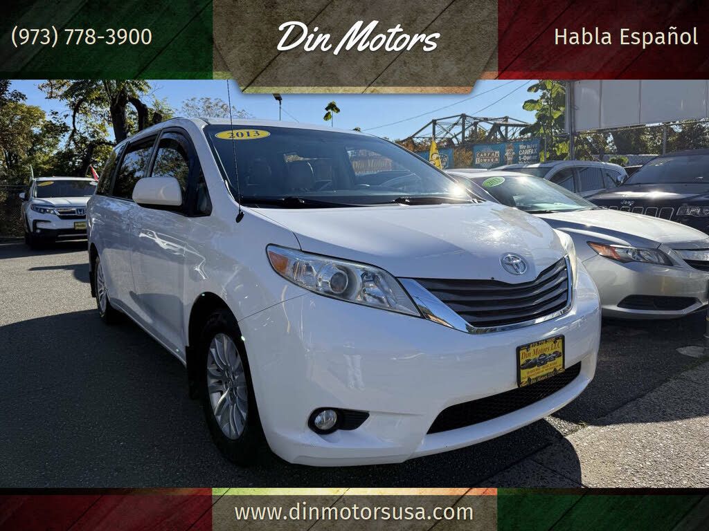2013 Toyota Sienna XLE 8-Passenger