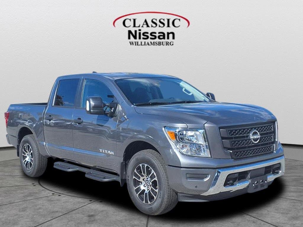 2024 Nissan Titan SV Crew Cab 4WD