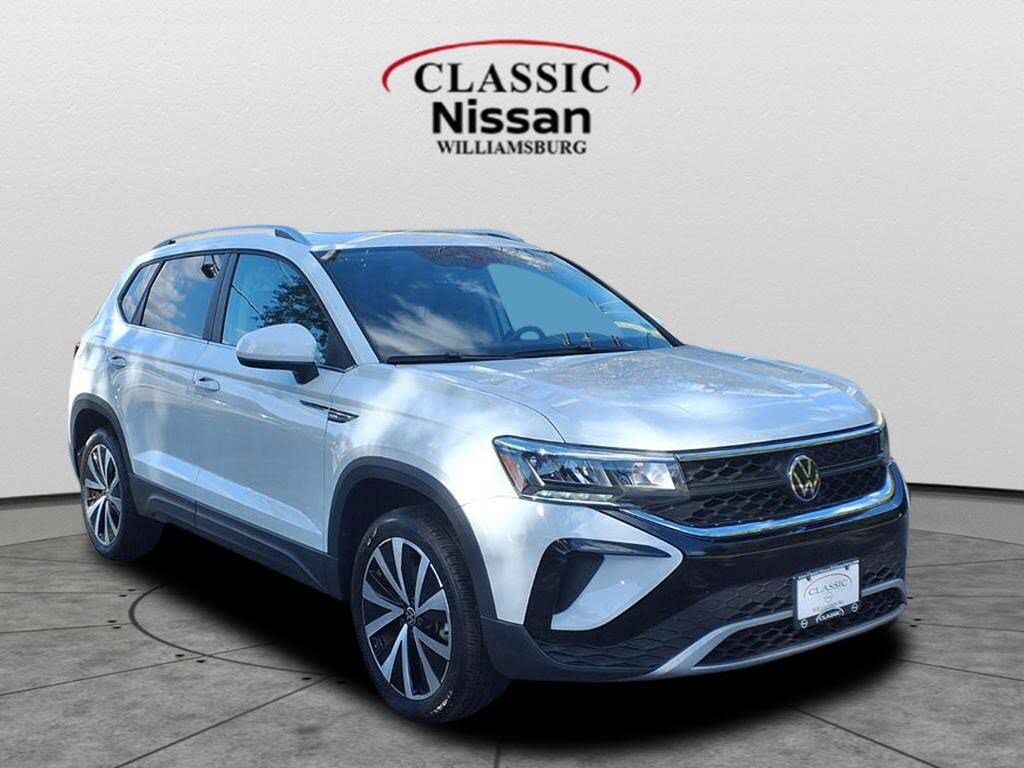 2024 Volkswagen Taos SE FWD