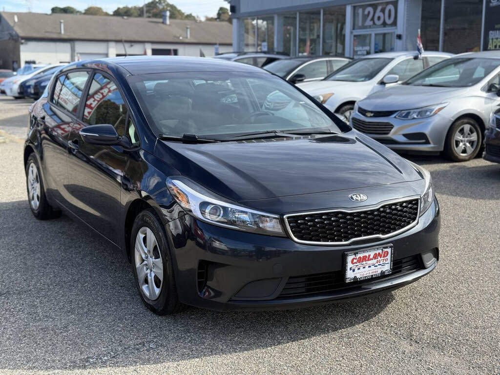 2017 Kia Forte5 LX