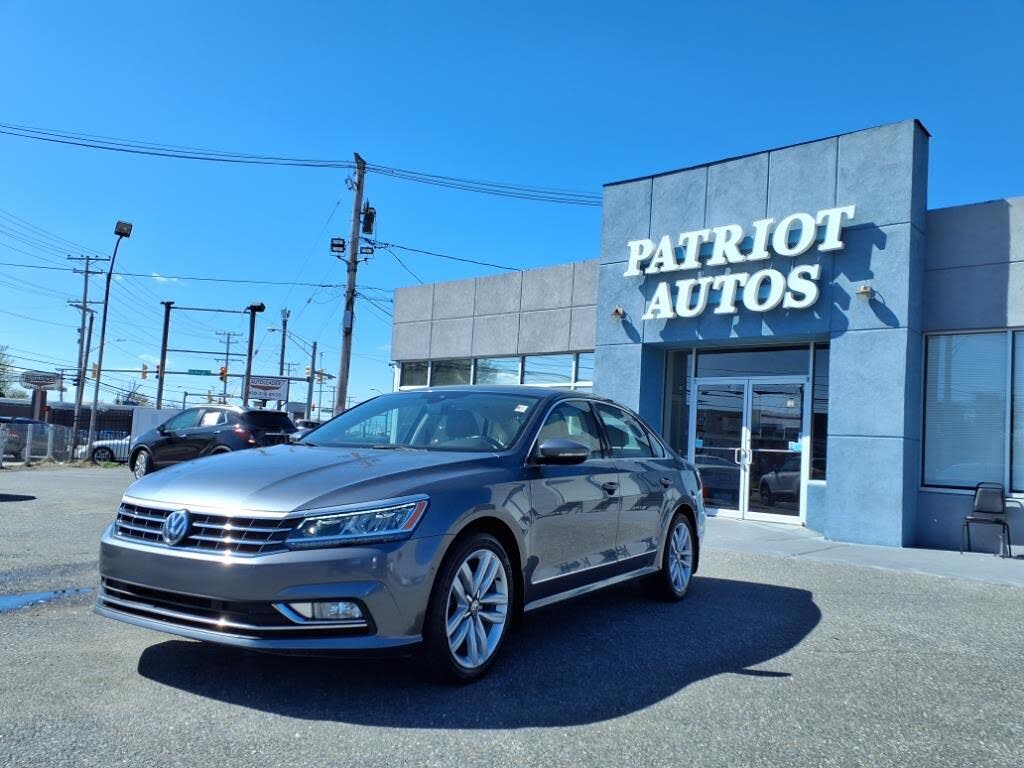 2017 Volkswagen Passat 1.8T SEL Premium