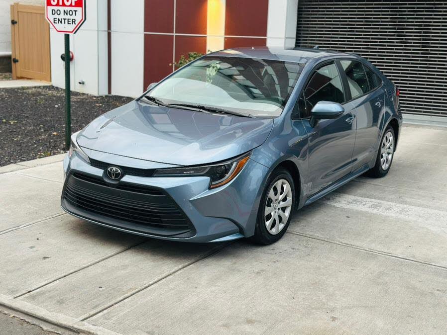2023 Toyota Corolla LE FWD