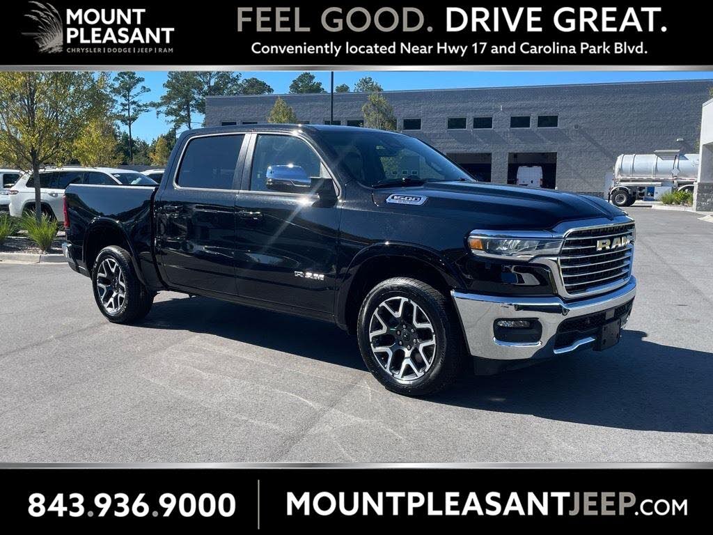 2025 RAM 1500 Laramie Crew Cab 4WD