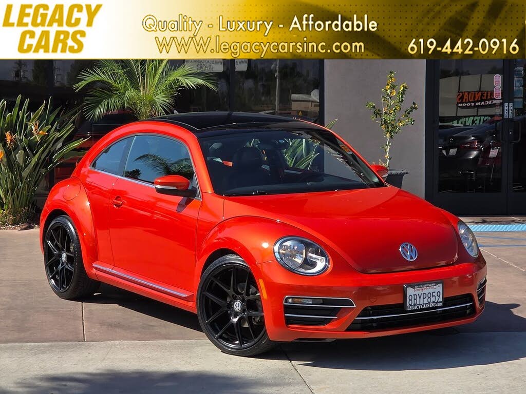 2018 Volkswagen Beetle 2.0T SE Hatchback FWD