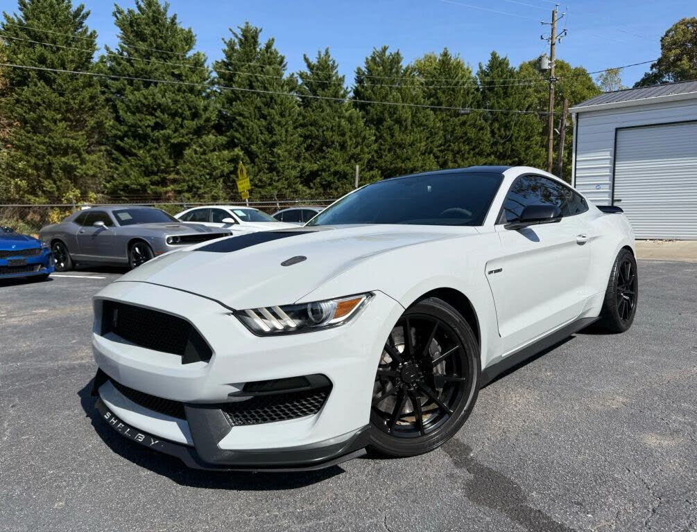 2017 Ford Mustang Shelby GT350 Fastback RWD