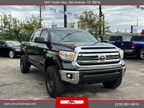Toyota Tundra SR5 CrewMax 5.7L FFV 4WD