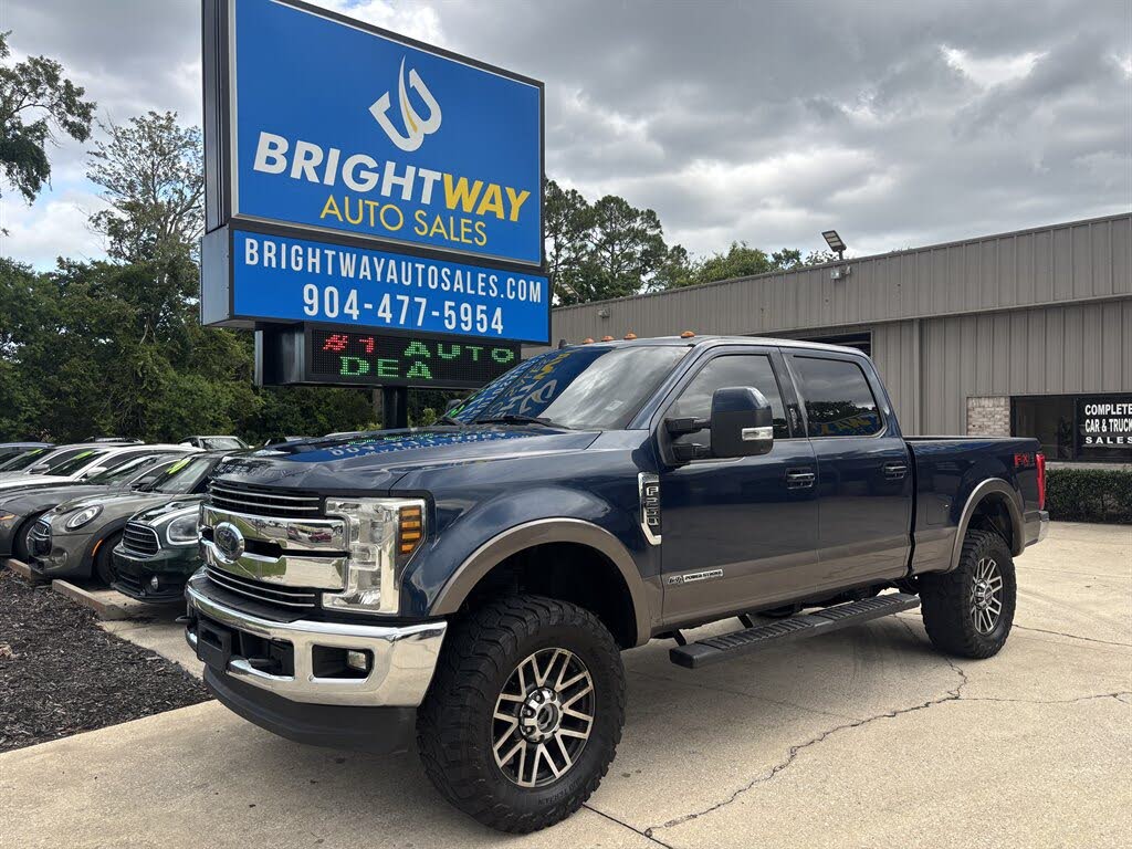 2019 Ford F-250 Super Duty Lariat Crew Cab 4WD