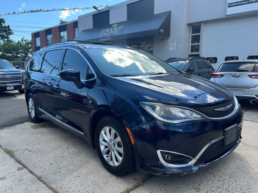 2019 Chrysler Pacifica Touring L FWD