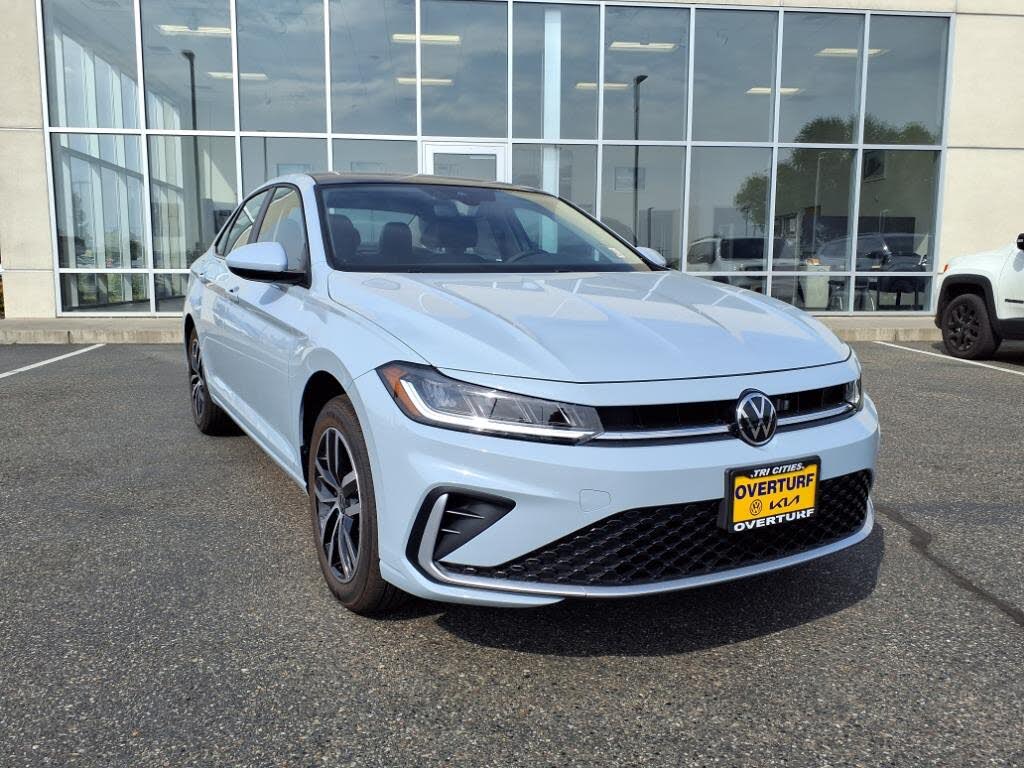 2025 Volkswagen Jetta SE FWD