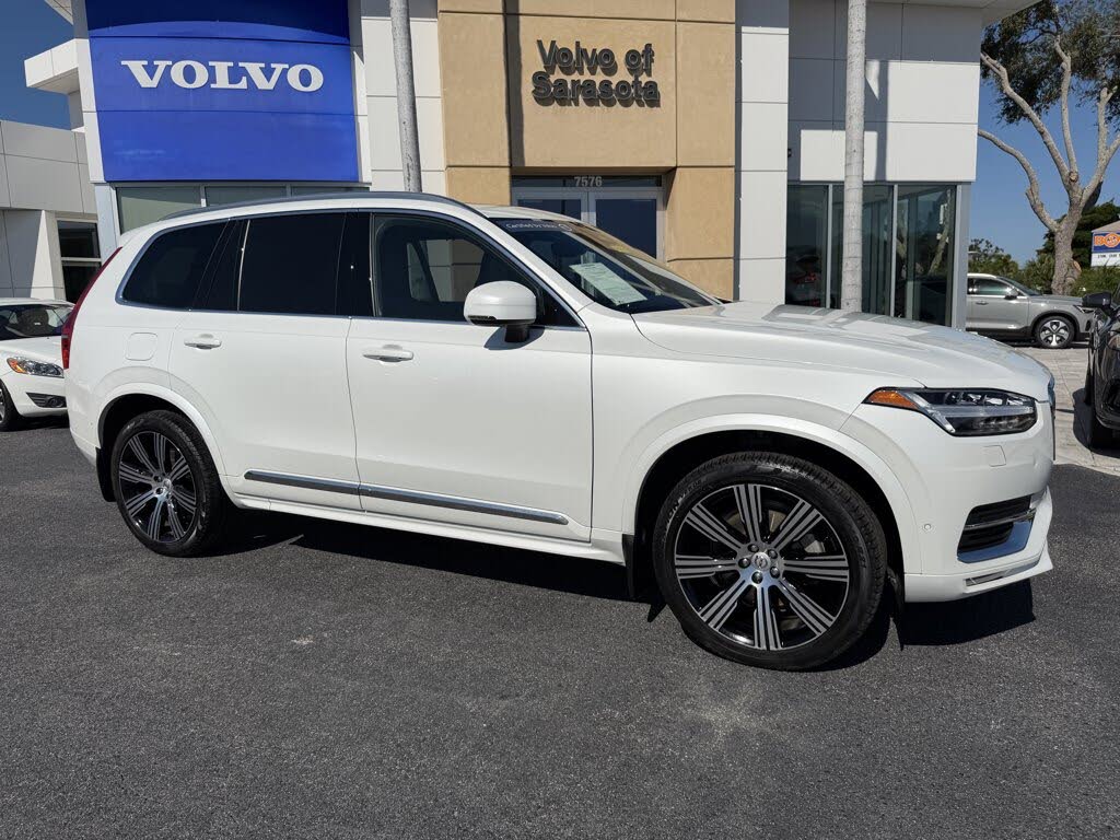 2023 Volvo XC90 B6 Ultimate Bright Theme 7-Passenger AWD