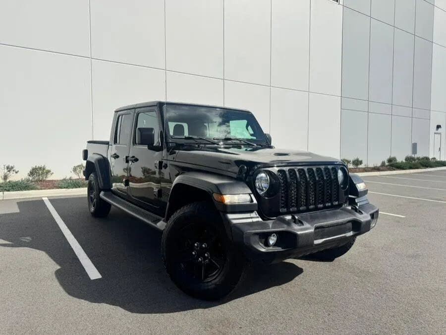 2020 Jeep Gladiator Sport S Crew Cab 4WD