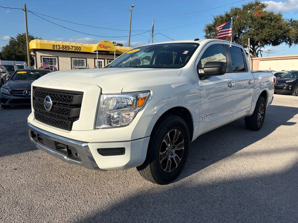 2021 Nissan Titan SV Crew Cab RWD