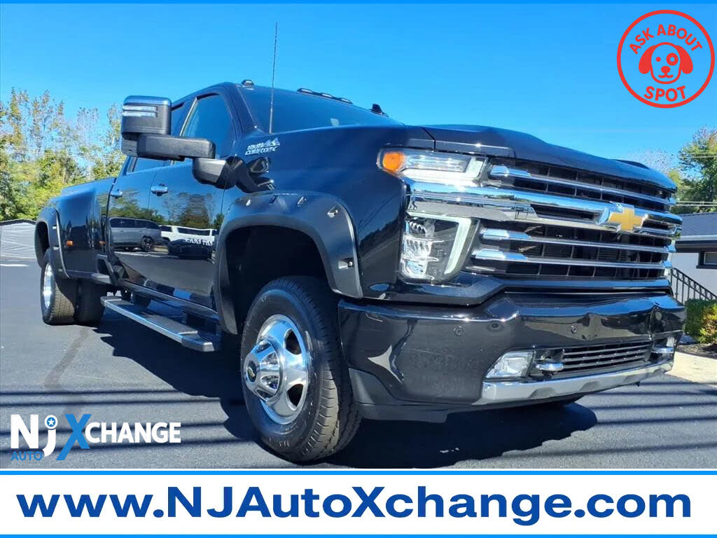 2022 Chevrolet Silverado 3500HD High Country Crew Cab LB 4WD