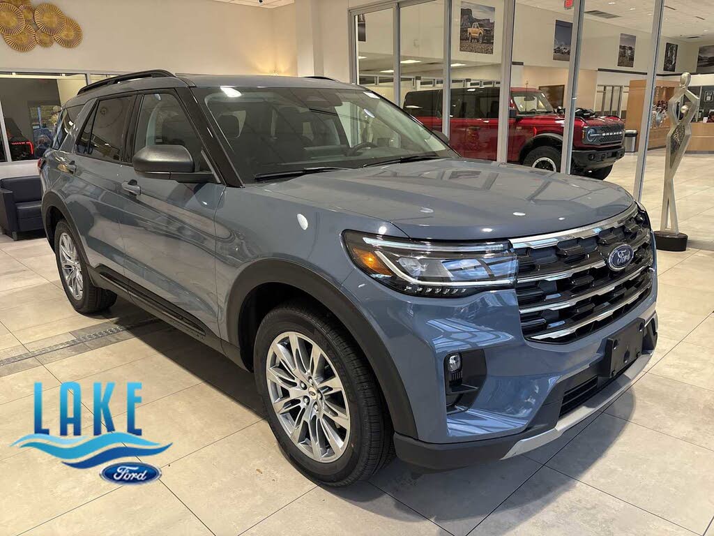 2026 Ford Explorer Active AWD