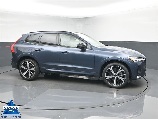 2024 Volvo XC60 B5 Ultimate Dark Theme AWD