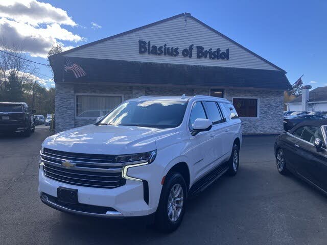 2024 Chevrolet Suburban LT 4WD
