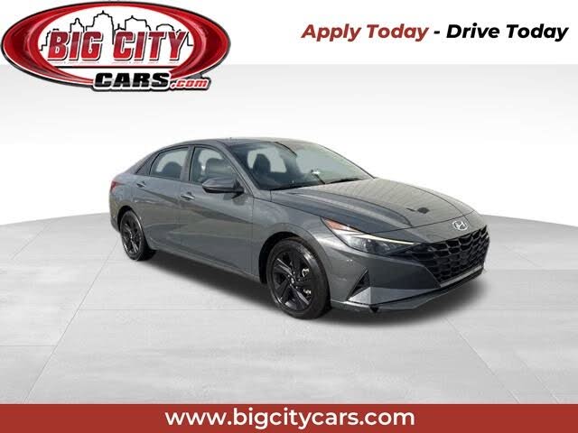 2023 Hyundai Elantra SEL FWD