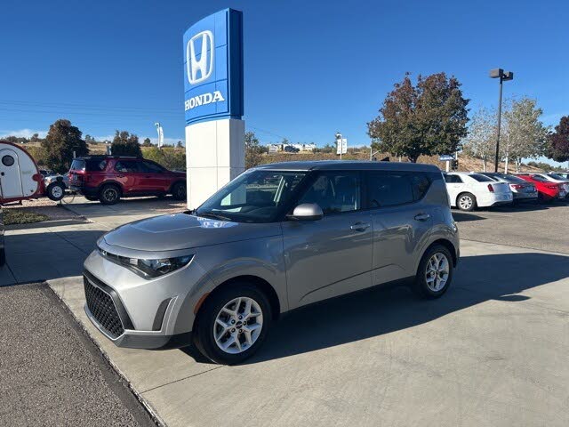 2023 Kia Soul LX FWD