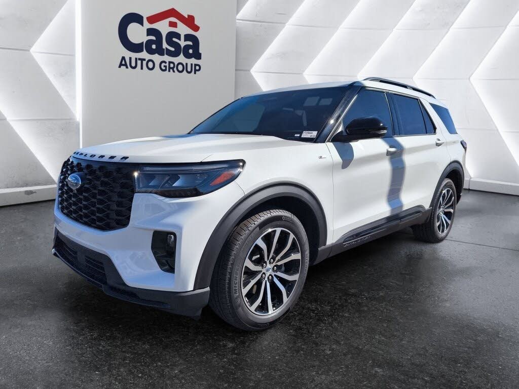 2025 Ford Explorer ST-Line RWD