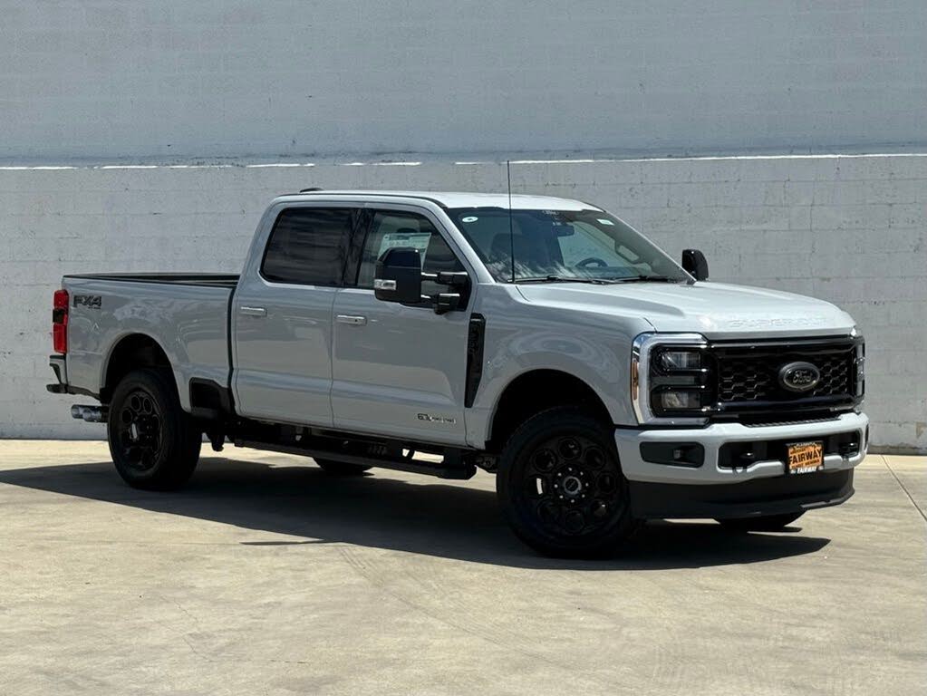 2026 Ford F-250 Super Duty Lariat Crew Cab 4WD