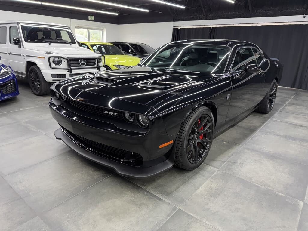 2015 Dodge Challenger SRT Hellcat RWD