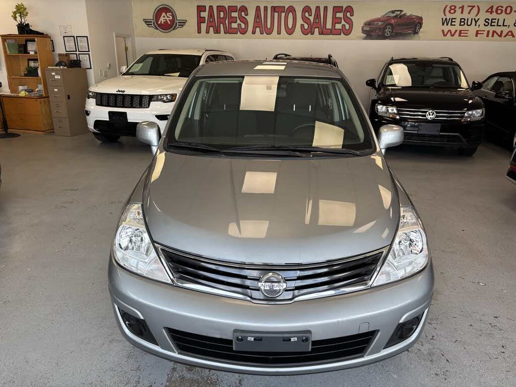2012 Nissan Versa 1.8 S Hatchback