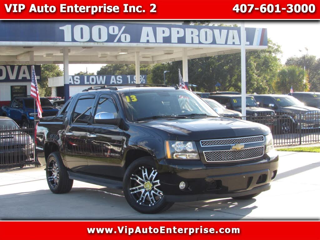 2013 Chevrolet Avalanche LT Black Diamond Edition RWD