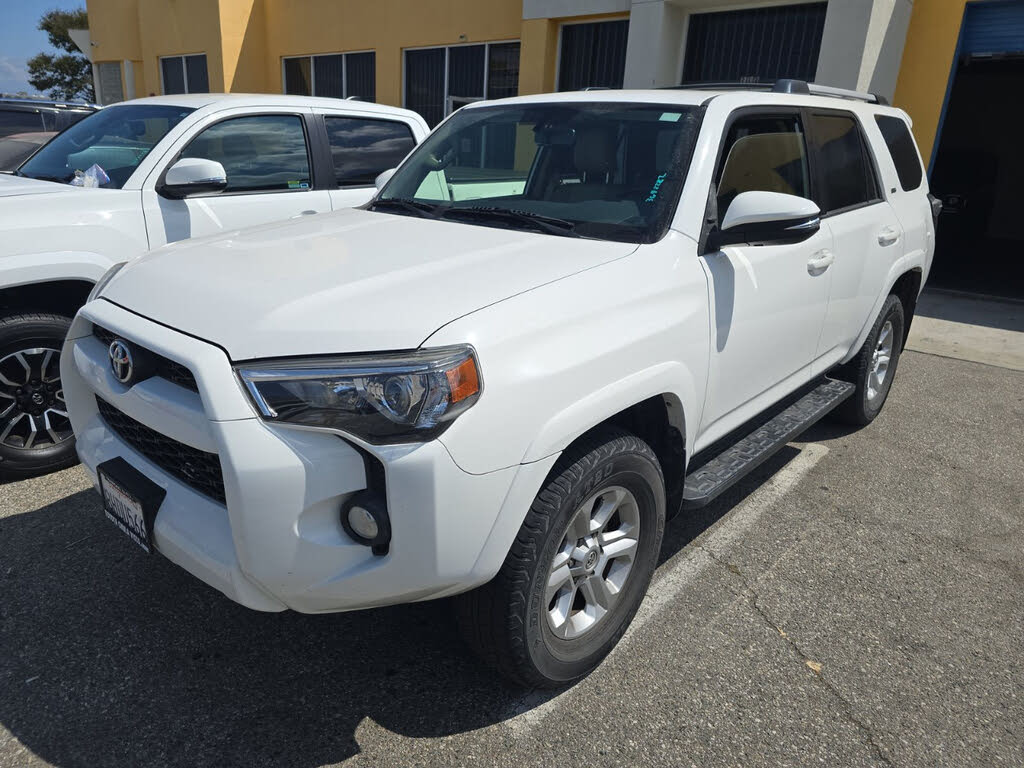 2019 Toyota 4Runner SR5 4WD