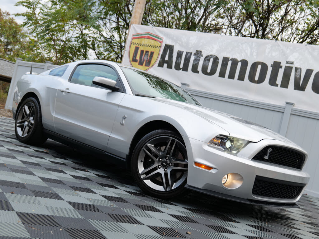 2010 Ford Mustang Shelby GT500 Coupe RWD