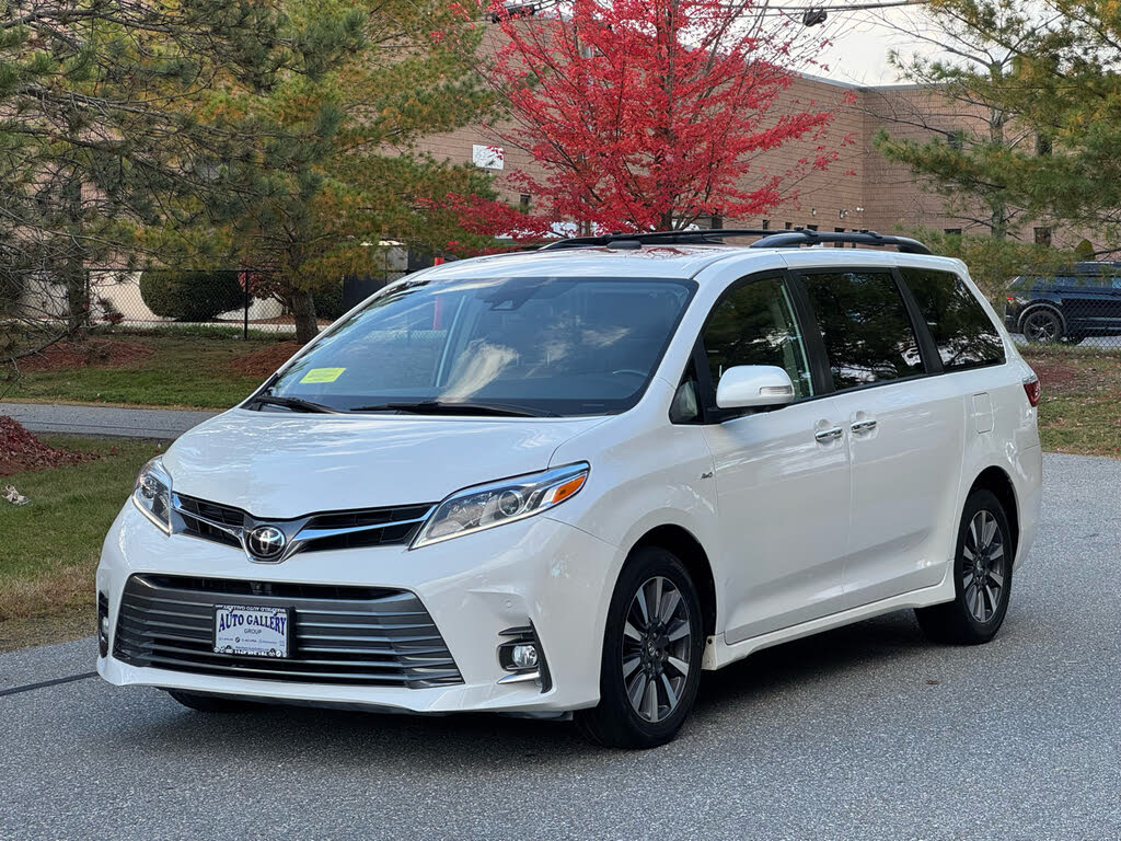 2019 Toyota Sienna Limited Premium 7-Passenger AWD