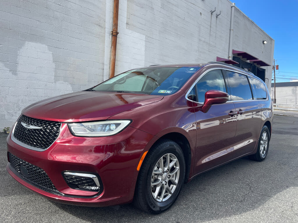 2021 Chrysler Pacifica Touring FWD