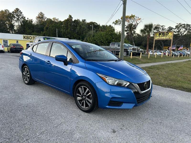 2021 Nissan Versa SV FWD