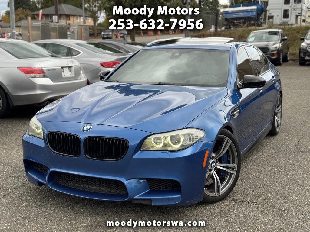 2013 BMW M5 RWD