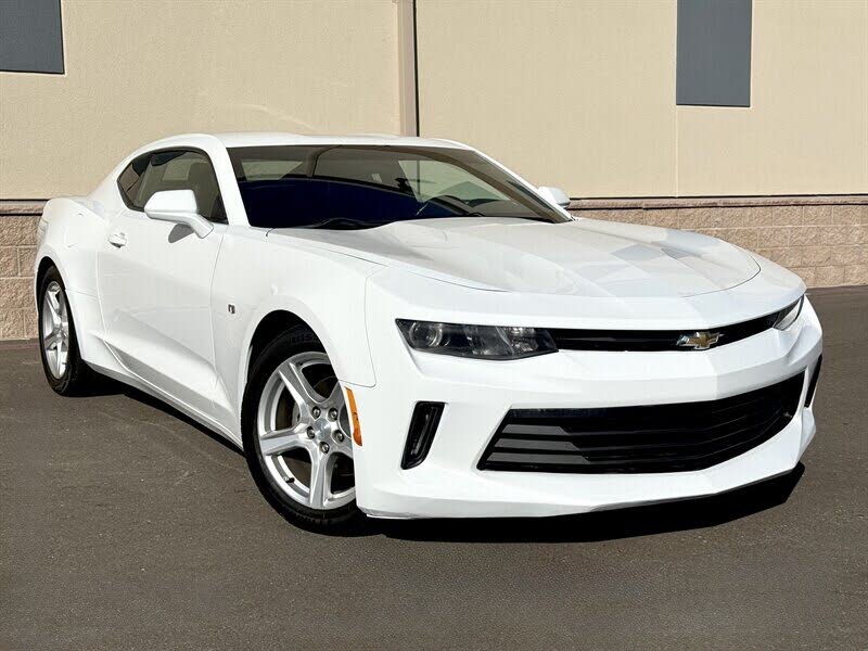 2018 Chevrolet Camaro 1LT Coupe RWD