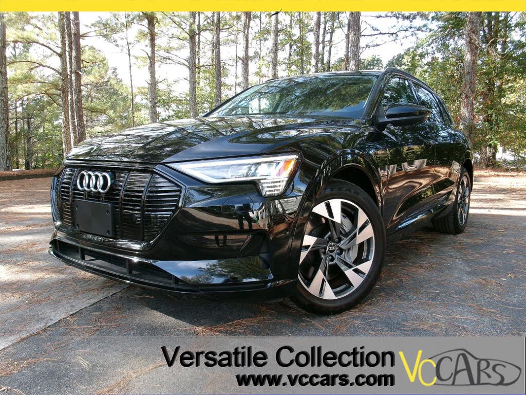 2022 Audi e-tron Premium quattro AWD